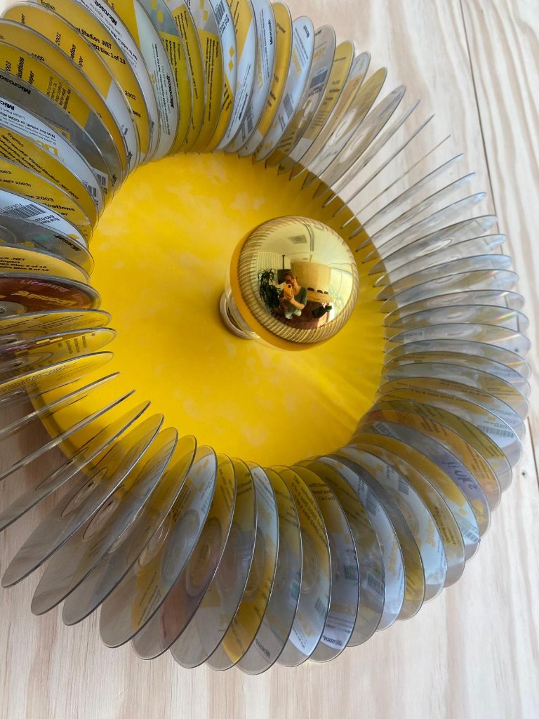 Kunstlamp van Ruwe Bolster in Floor Almere